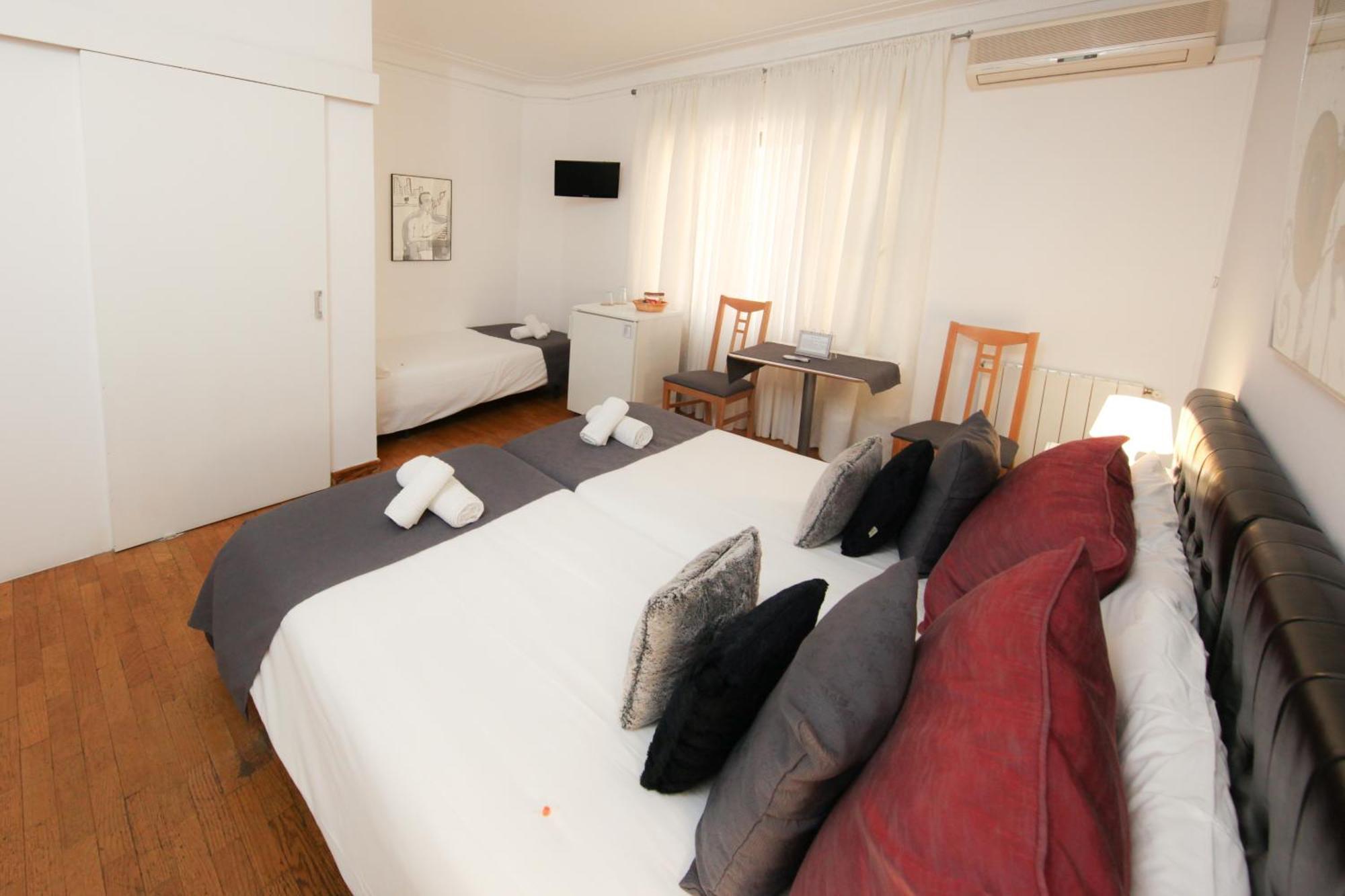 Petit Hotel Barcelona Ngoại thất bức ảnh