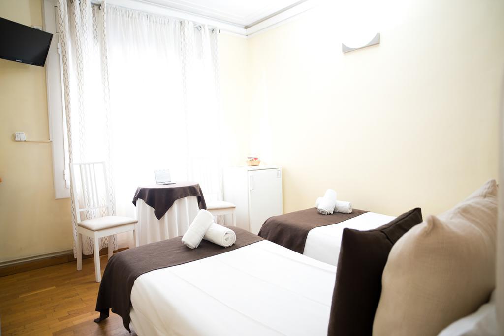 Petit Hotel Barcelona Ngoại thất bức ảnh