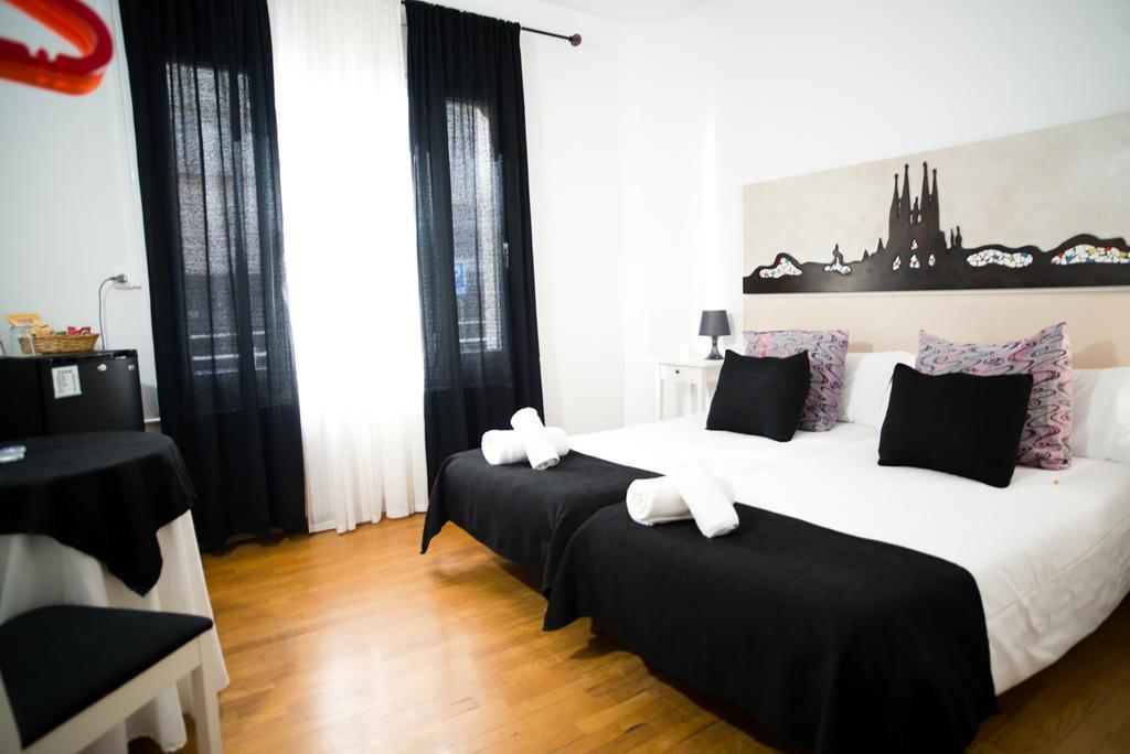 Petit Hotel Barcelona Ngoại thất bức ảnh